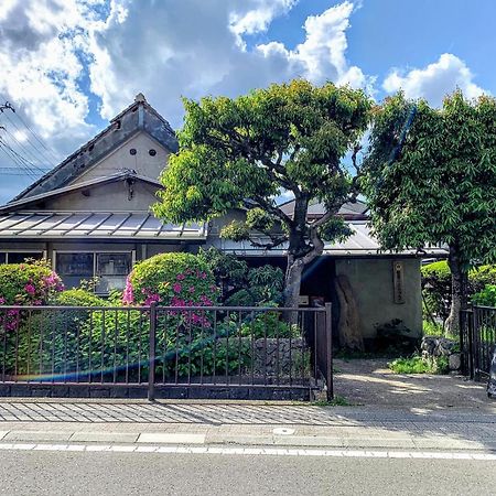 Guest House Yukari Tsuru Экстерьер фото