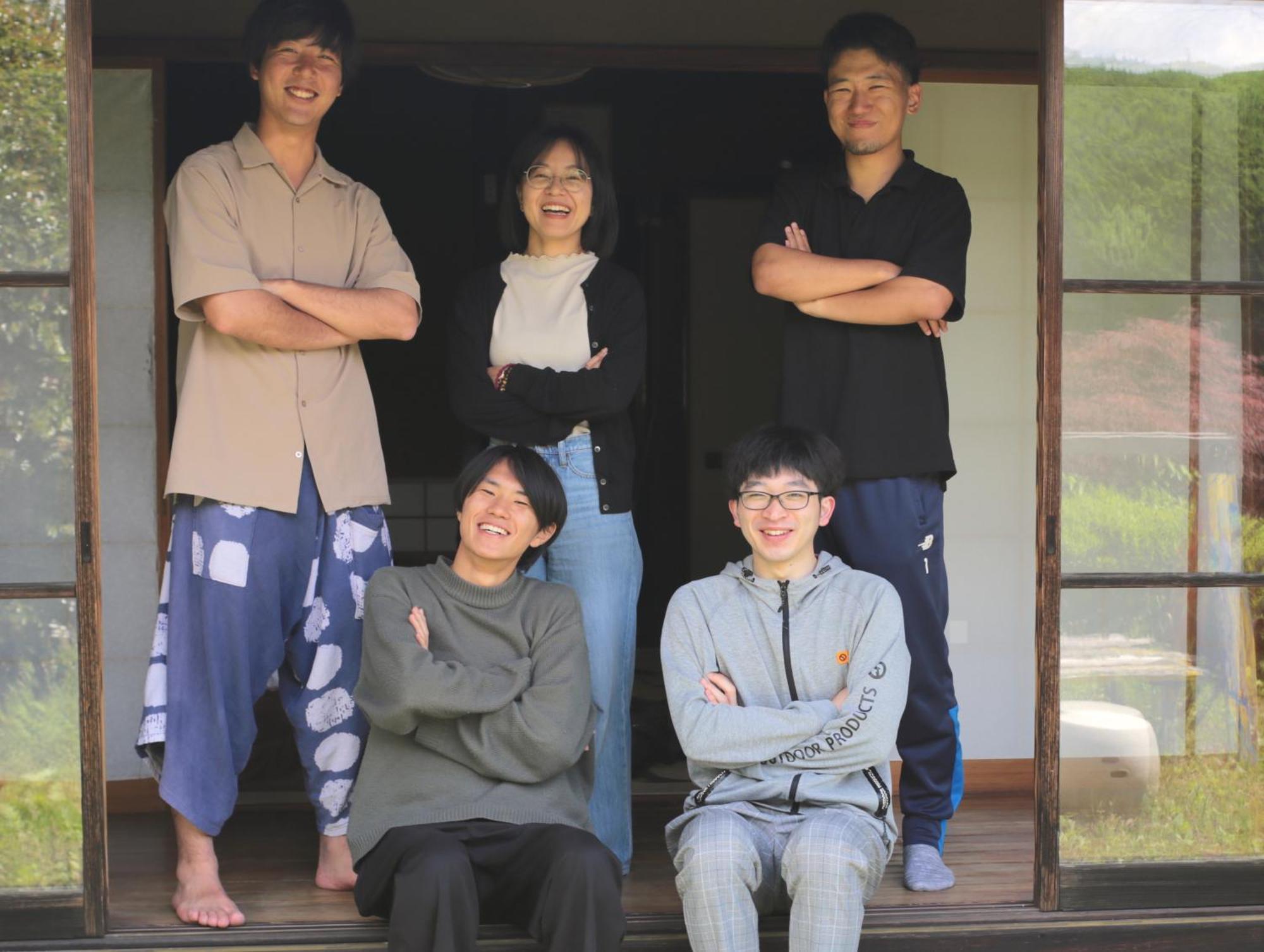 Guest House Yukari Tsuru Экстерьер фото